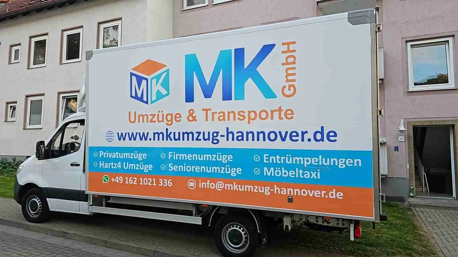 MK Umzüge Hannover – Umzugs-LKW und Team